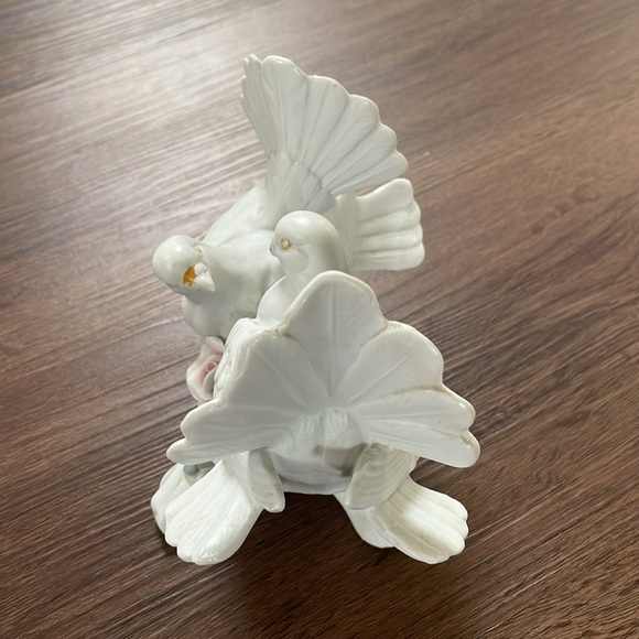 Porcelain Home Interior Dove and pigeon Art - Picture 3 of 4